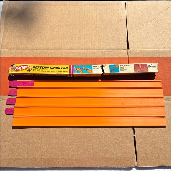 VINTAGE 1967 MATTEL HOT WHEELS HOT STRIP TRACK PAK Redline Era Straight Trak - Picture 1 of 8